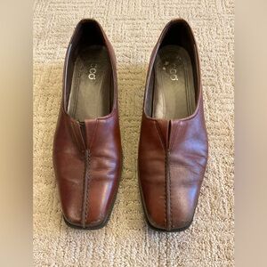 🤎🤎 ECCO Women’s Brown Leather Slip-On Loafer Block Heel Shoes EU 40 / US 9
